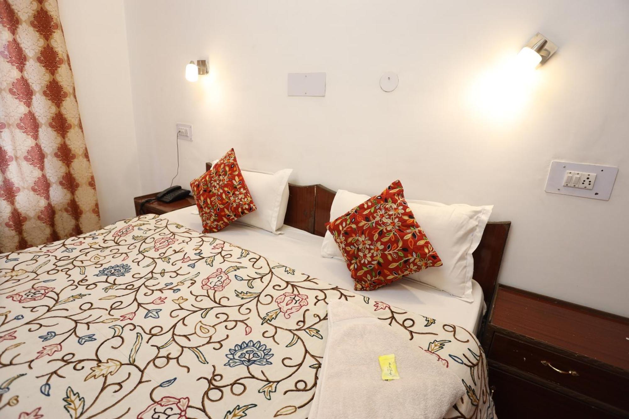 Hotel Jan Palace 레 외부 사진