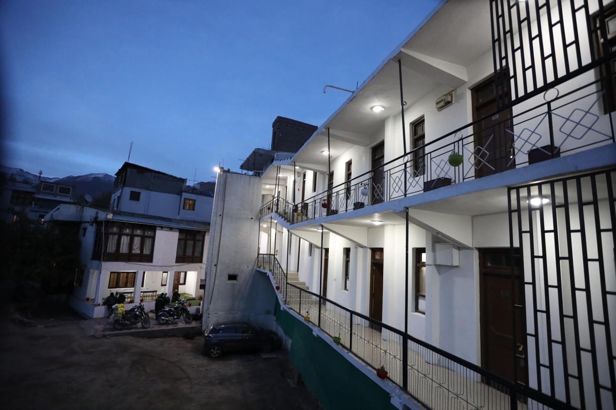 Hotel Jan Palace 레 외부 사진