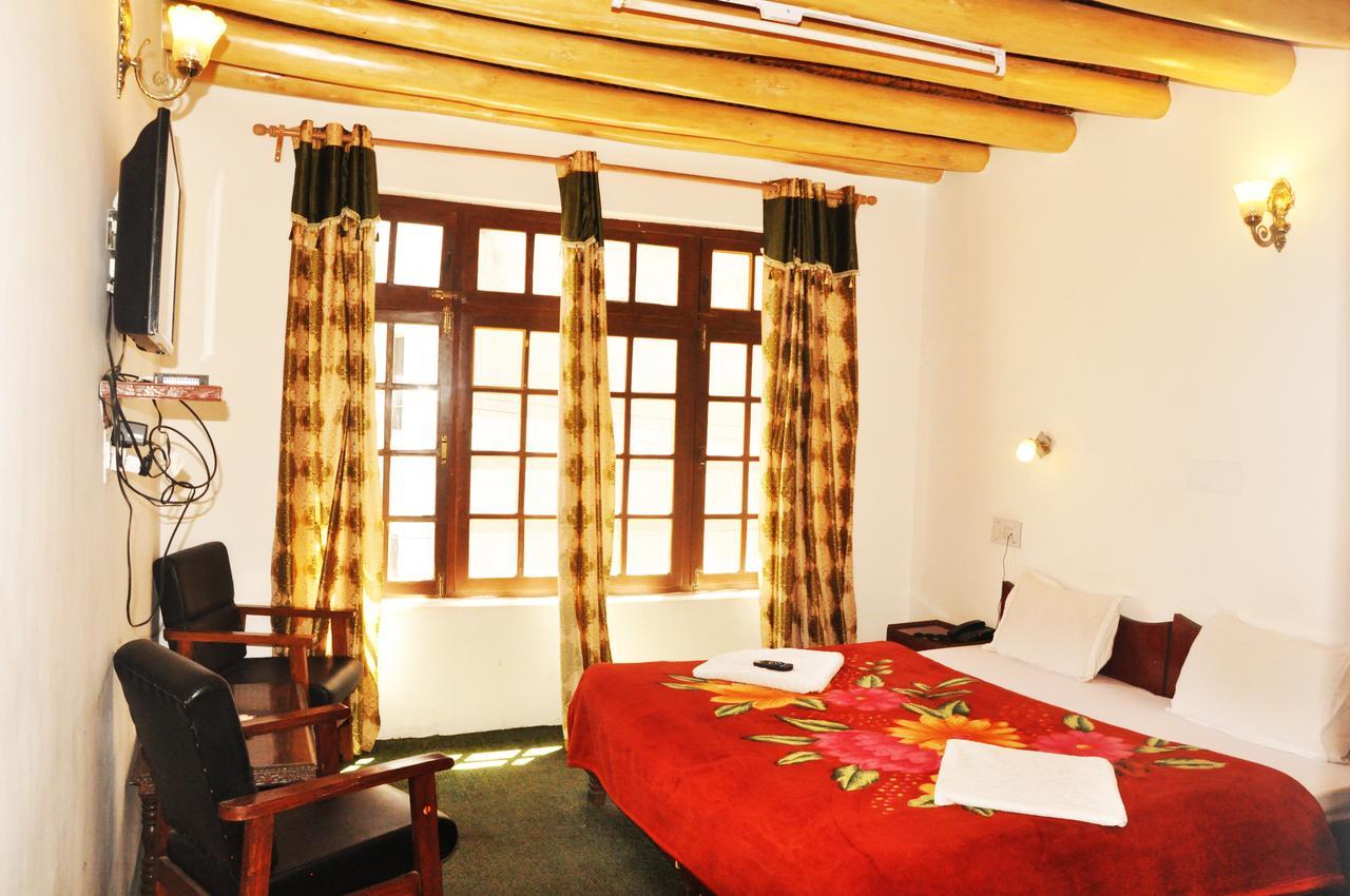Hotel Jan Palace 레 외부 사진