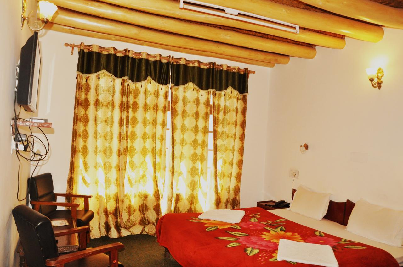 Hotel Jan Palace 레 외부 사진